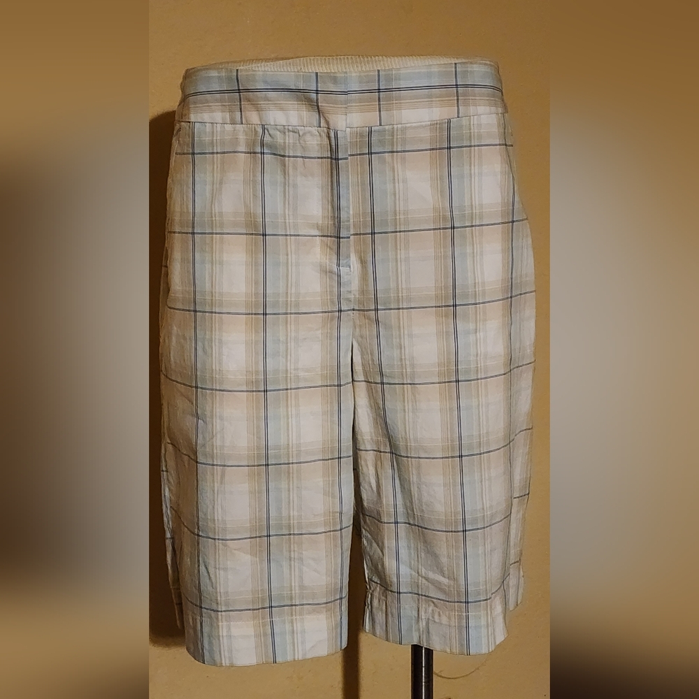 Izod strech short sz 10 nwot. #316